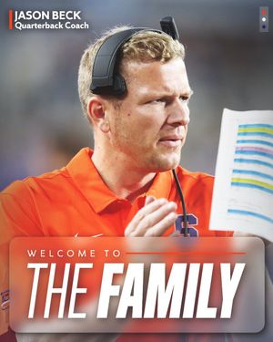 Image post by @CuseFootball on Twitter