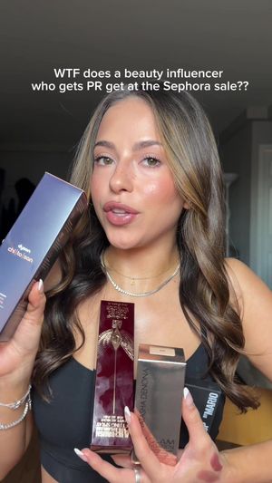 Video post by @anyaweitz on TikTok