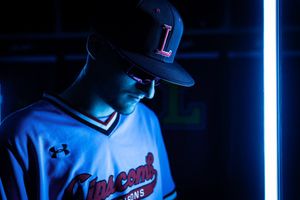 Image post by @UNISWAG on Twitter