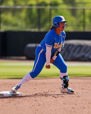 Image post by @uclasoftball on Instagram