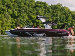 Image post by @malibuboats on Instagram