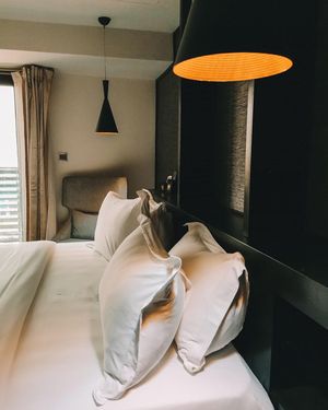 Image post by @aureliehemar on Instagram