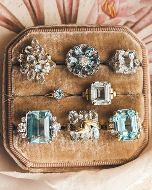 Image post by @maejeanvintage on Instagram