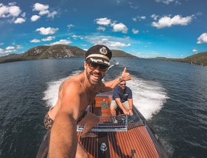 Image post by @johnnybananas on Instagram