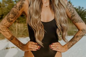 Image post by @srqhair on Instagram
