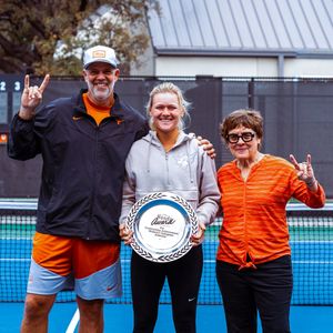Image post by @TexasWTN on Twitter