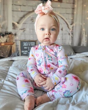 Image post by @poshpeanut on Instagram