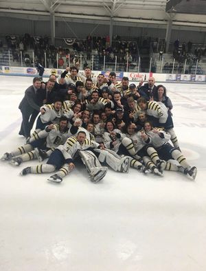 Image post by @drexelhockey on Twitter