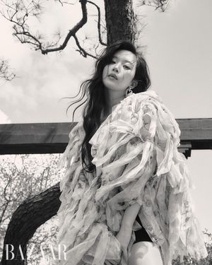 Image post by @harpersbazaarkorea on Instagram