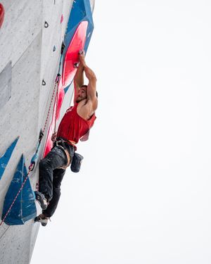 Image post by @usaclimbing on Instagram