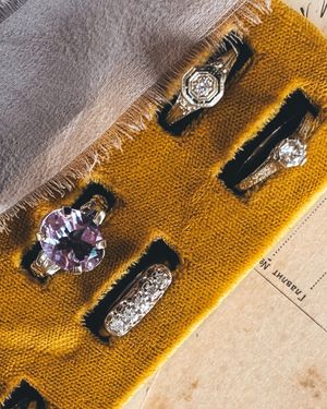 Image post by @maejeanvintage on Instagram