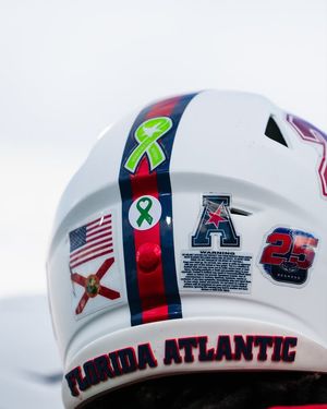 Image post by @FAUOwlsFootball on Facebook