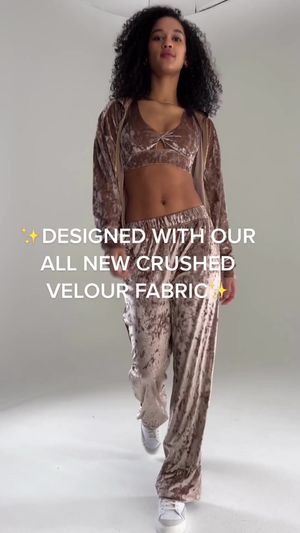 Video post by @fabletics on TikTok