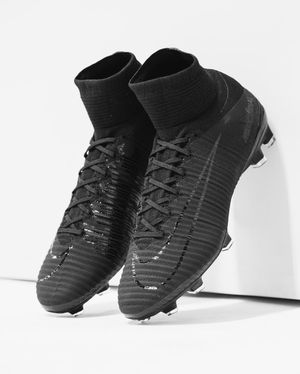 Image post by @soccerdotcom on Instagram