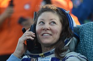 Image post by @iss on Instagram