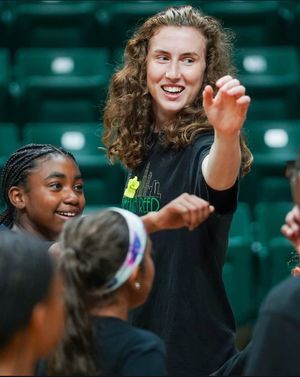 Image post by @charlottewbb on Instagram
