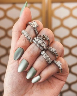 Image post by @maejeanvintage on Instagram