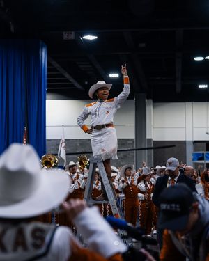 Image post by @texaslonghorns on Instagram