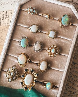 Image post by @maejeanvintage on Instagram
