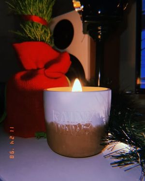 Image post by @rainydayscandleco on Instagram