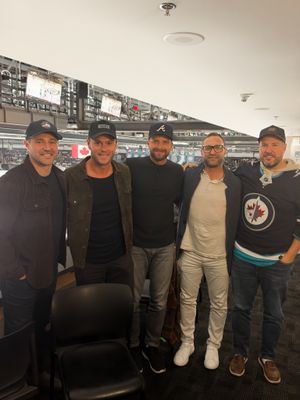 Image post by @nhljets on Instagram