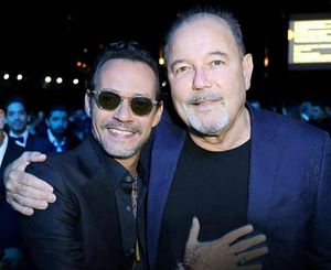 Image post by @MarcAnthony on Twitter