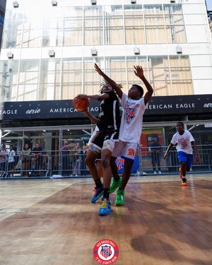 Image post by @aaubasketball on Instagram