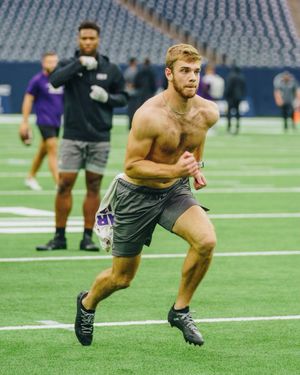 Image post by @SFA_Football on Twitter