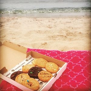 Image post by @insomniacookies on Instagram