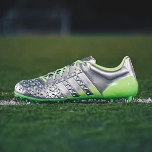 Image post by @soccerdotcom on Instagram