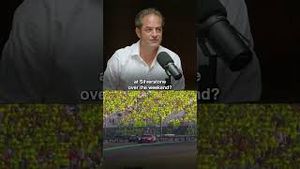 Video post by @bizofsport on YouTube