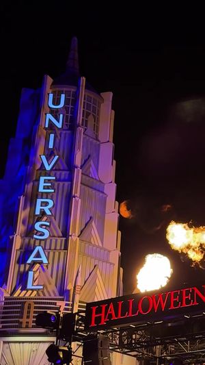 Video post by @halloweenhorrornights on TikTok