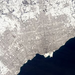 Image post by @iss on Instagram