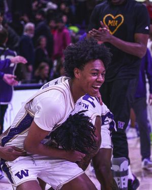 Image post by @uw_mbb on Instagram