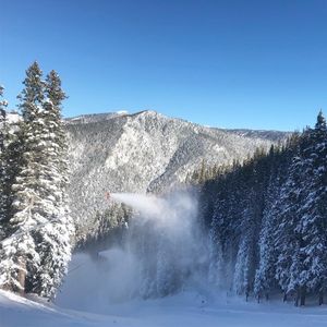 Image post by @skitaos on Instagram