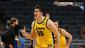 Image post by @IowaHoops on Twitter