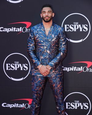 Image post by @evanderkane on Instagram