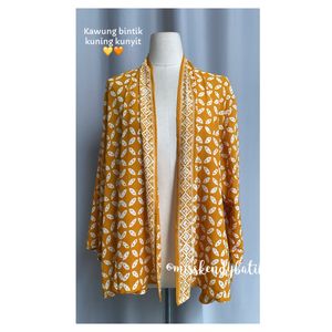 Image post by @misskendybatik on Instagram