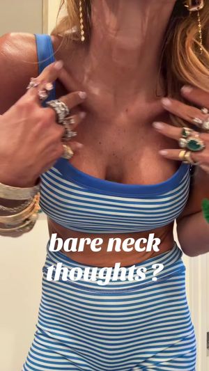 Video post by @shop.with.caroline on TikTok