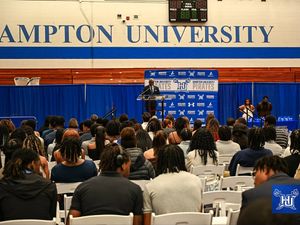 Image post by @huathletics1868 on Instagram