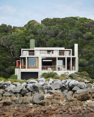 Image post by @dwellmagazine on Instagram