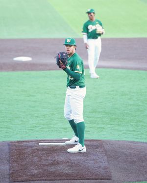 Image post by @usfdonsbaseball on Instagram