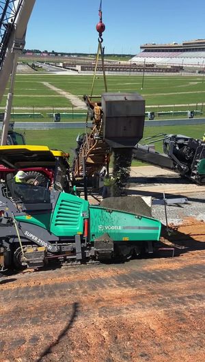 Video post by @echoparkspeedway on Facebook