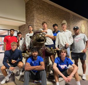 Image post by @smumtennis on Instagram