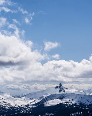 Image post by @whistlerblackcomb on Instagram