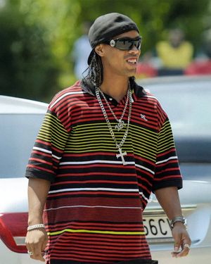 Image post by @ronaldinho on Instagram