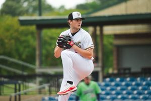 Image post by @GavinBookerPxP on Twitter