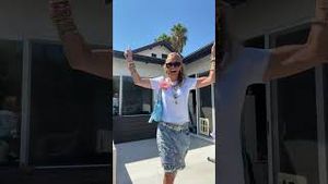 Video post by @shop.with.caroline on YouTube