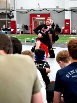 Image post by @niu_wrestling on Instagram