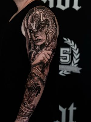 Image post by @skindesigntattoos on Instagram